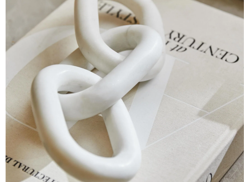 Stone chain link in Westwing style
