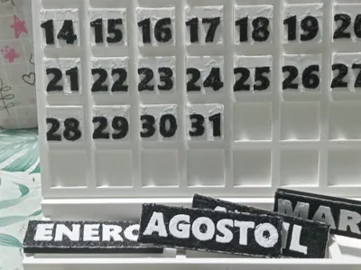 perpetual calendar in Spanish
