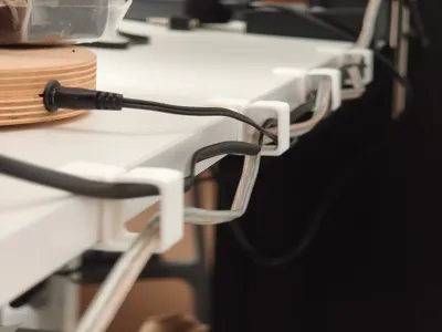 Easy Print & Snap-On Desk Cable Clip (desk 18mm)
