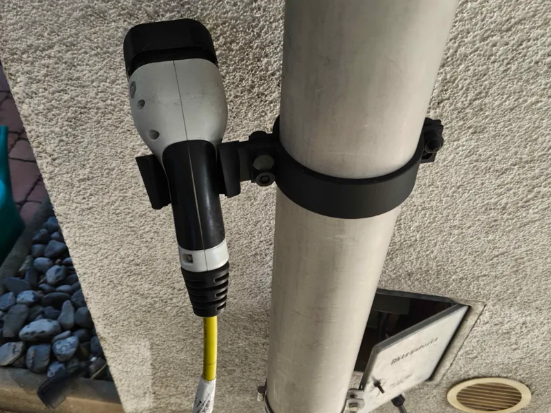 Typ-2 holder for Pipe