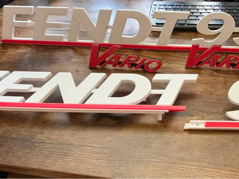 Emblems Fendt 936