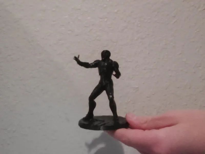 mini iron man decor