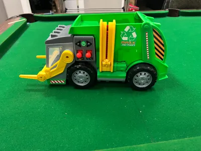 Maxx Action Recycler Side Load Belt Drive