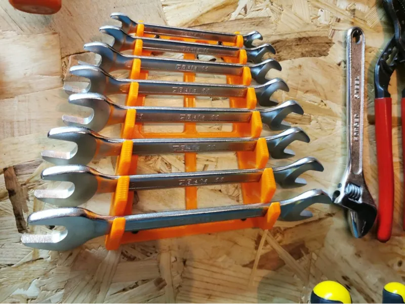 Wrench-holder wall mount (beta)