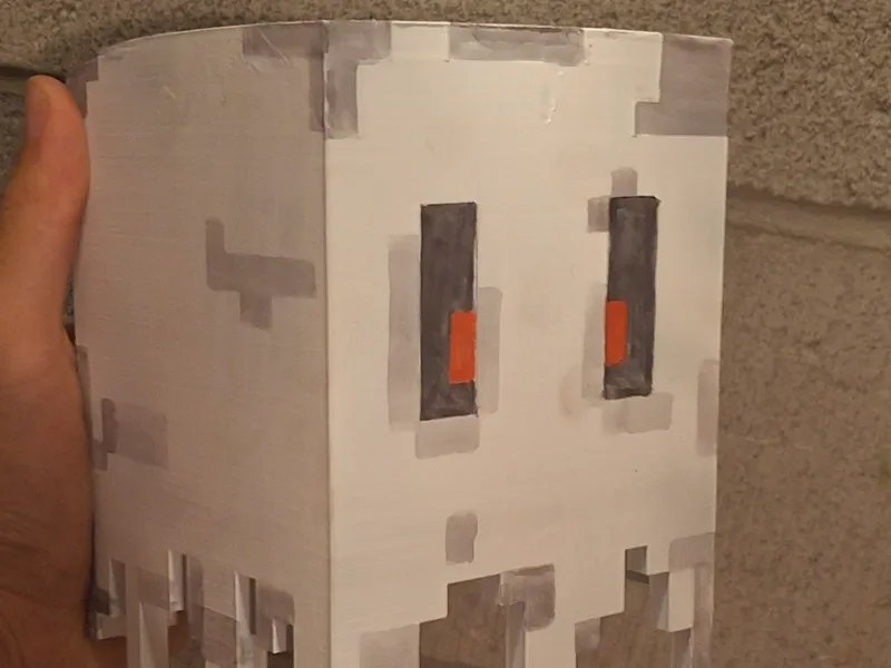 Support-free Minecraft Ghost 