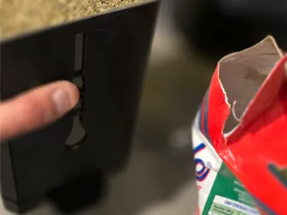 Yerba mate dispenser