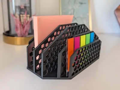 Post-It/Letter stand hexagon design