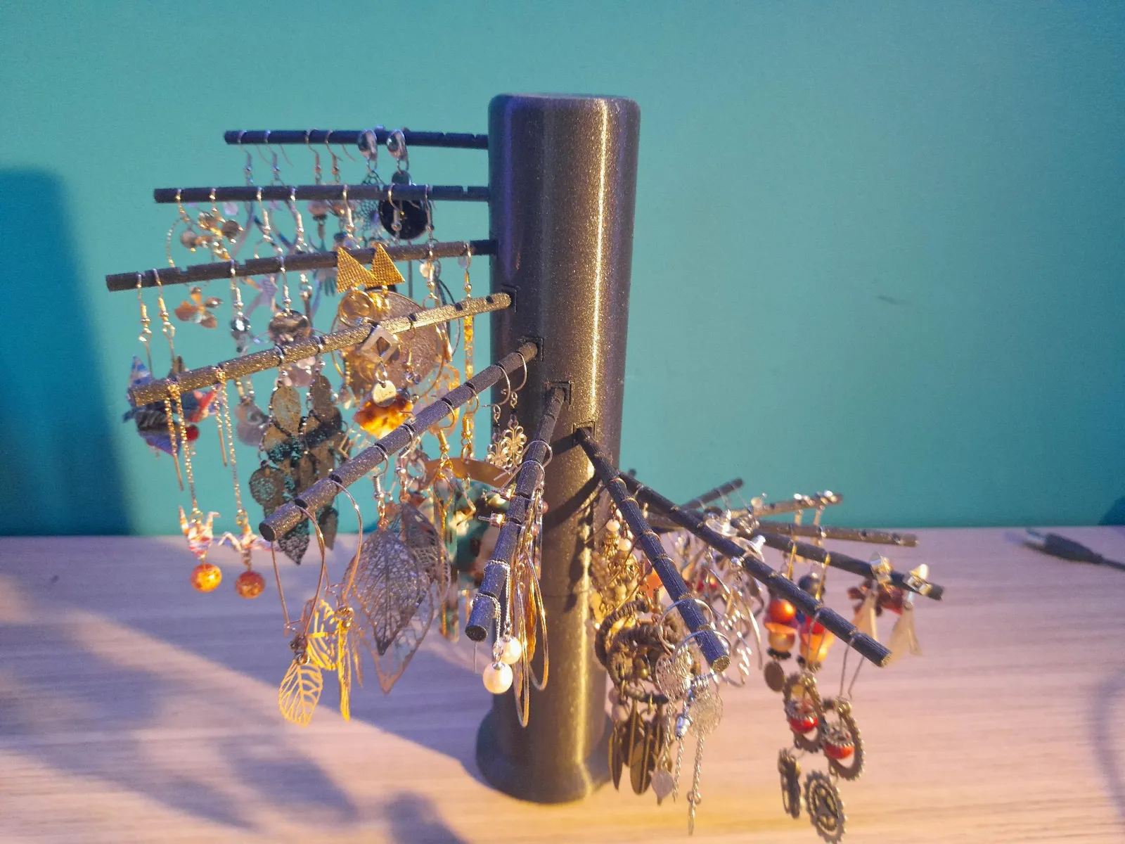 Earrings tree