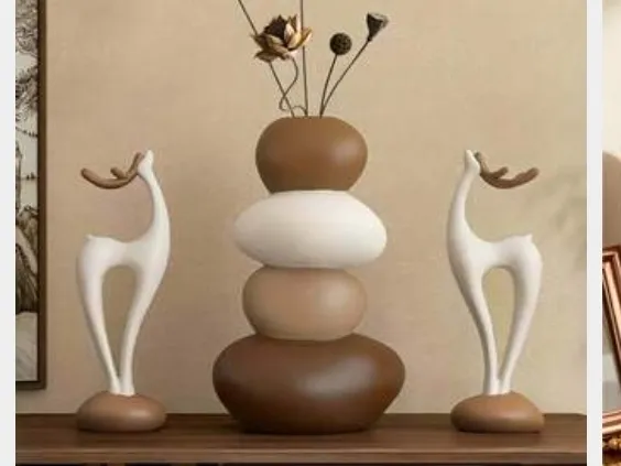 statue vase 