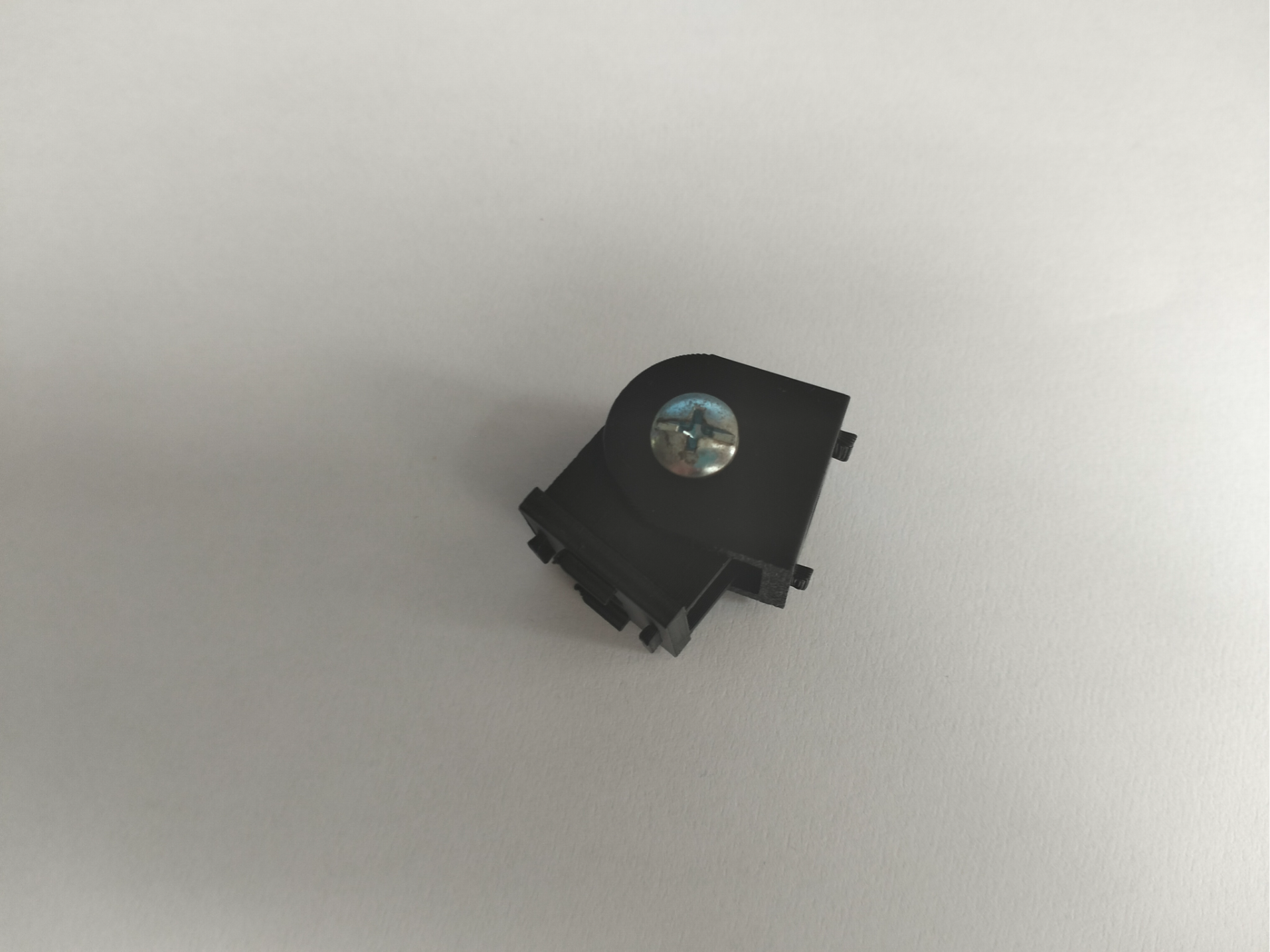 Universal 2020 Articulated Hinge