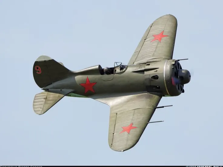 Airplain Soviet Union i 16 