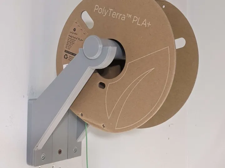 Filament Holder Wall mount But it looks Different