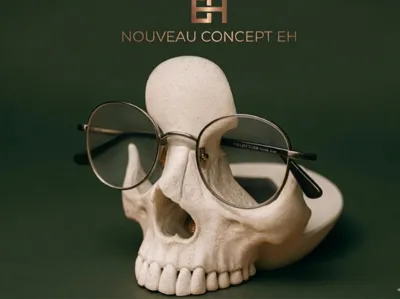 a skull glasses holder