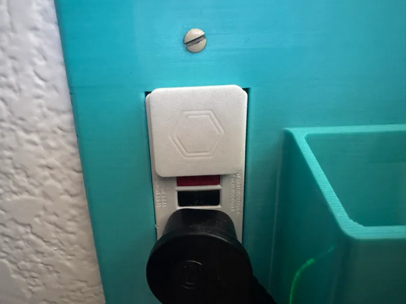 Kiddies Baby-Proof Outlet Covers