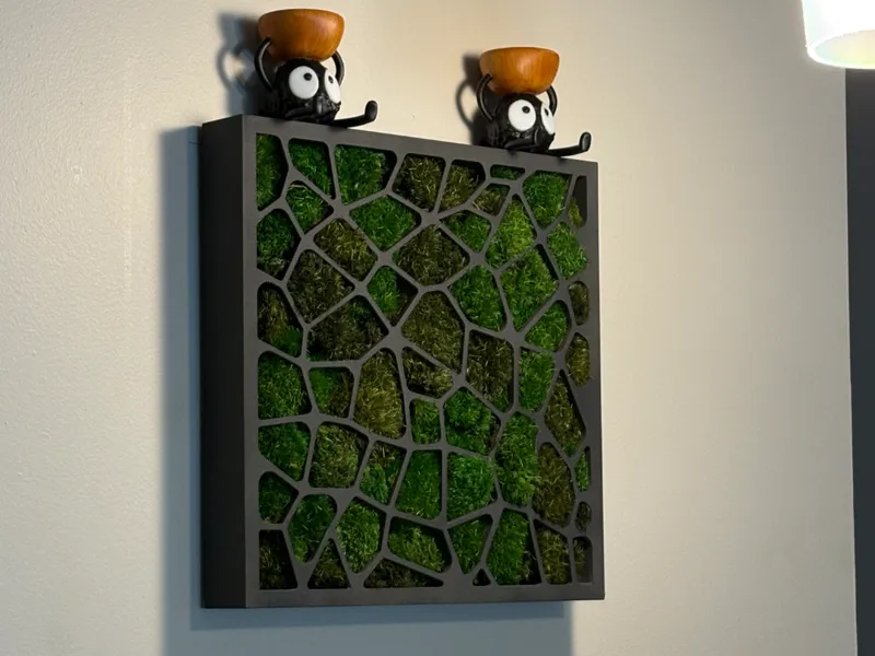 wall decoration with moss