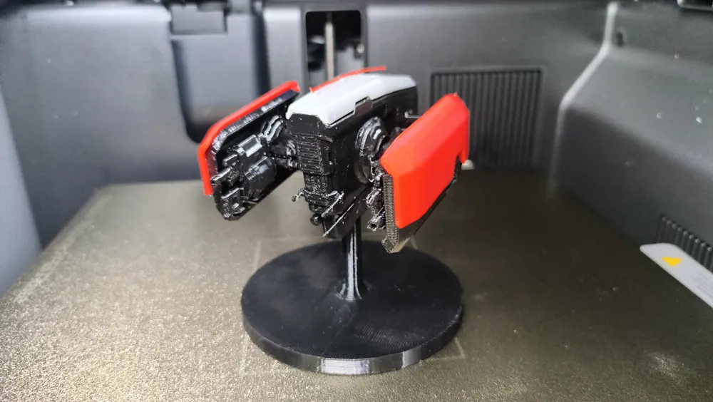 赛博朋克 2077 军科 格里芬(Griffin) 战斗无人机 康陶型涂装 - 免费 3D 打印模型 - MakerWorld
