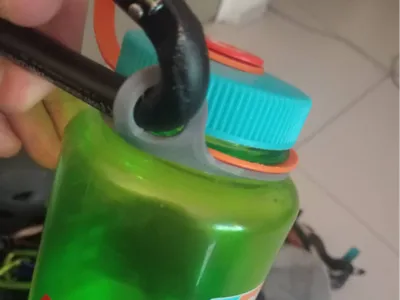 Carabiner ring on Nalgene water bottle TPU