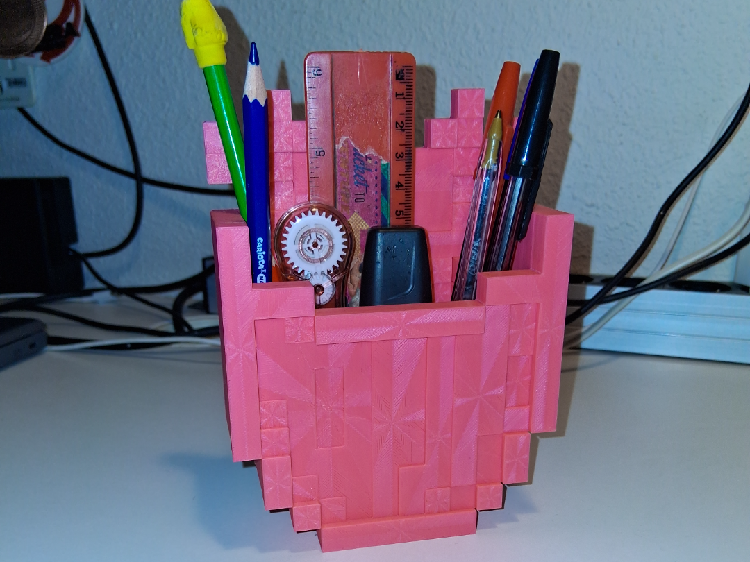 Axolotl Bucket Desk Organizer 