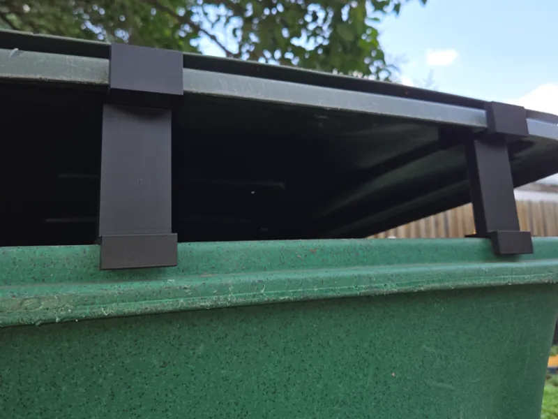 96- gallon compost bin ventilation clips