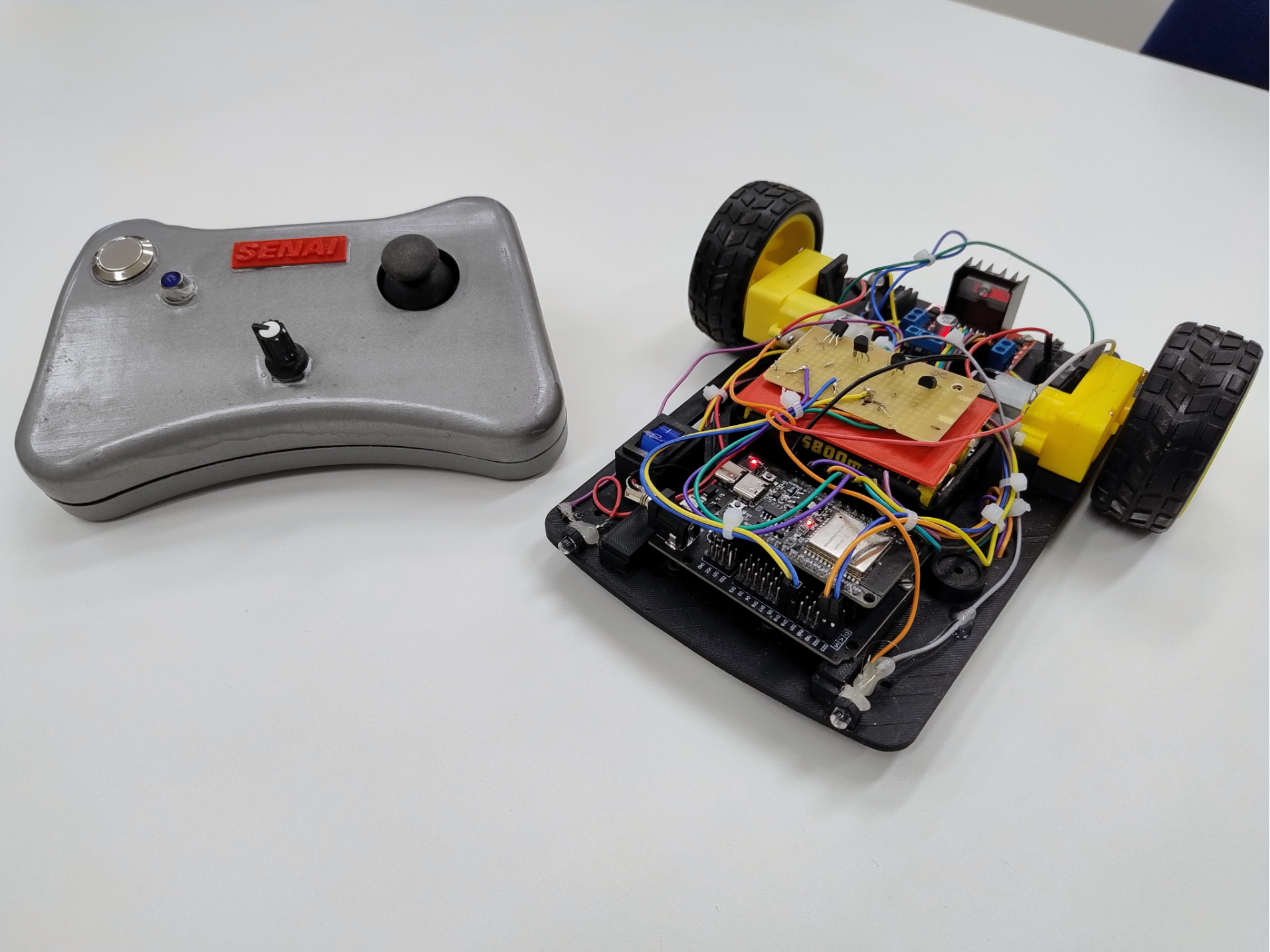 Robô didático com protocolo ESP-NOW