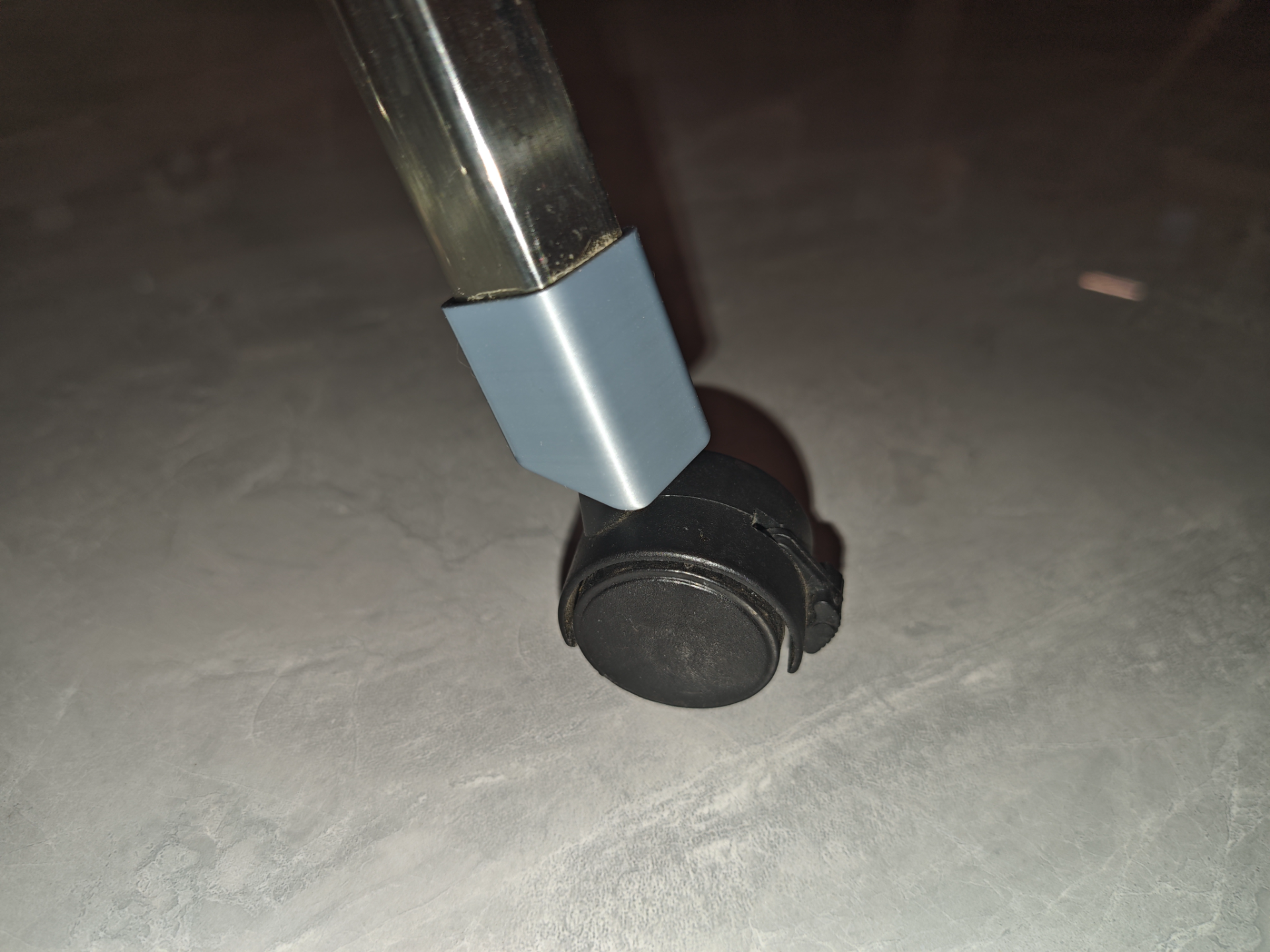 便携晾衣架带脚轮的脚垫