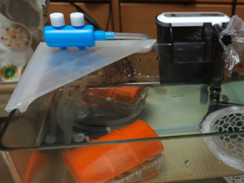 鱼缸加氧挡水器，防止水飞溅