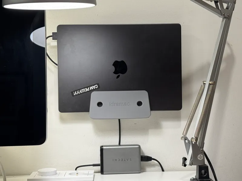 The MacBook Pro wall mount