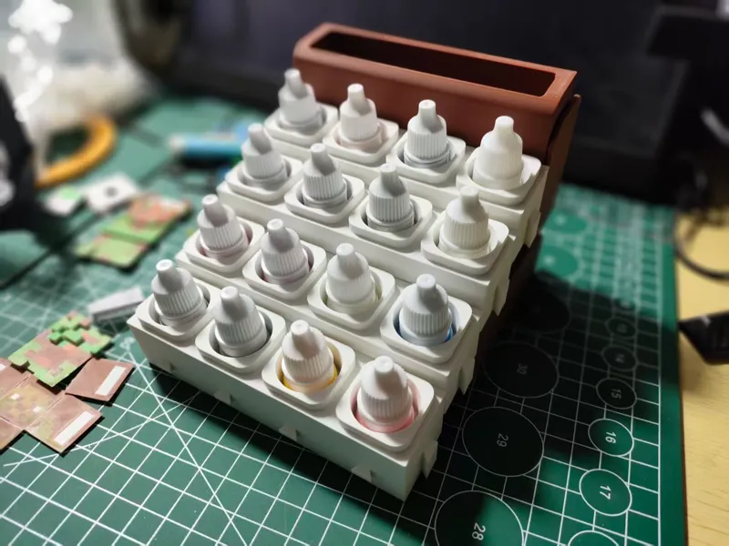 可变形可扩展水性漆收纳盒