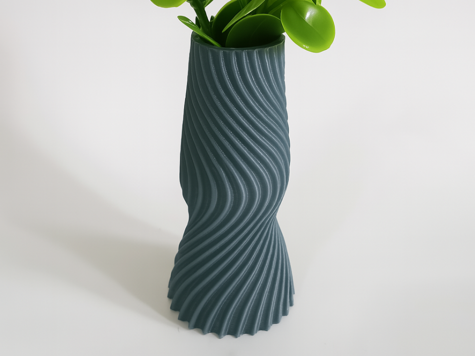 Twisted Spiral Vase – Modern Decorative Planter