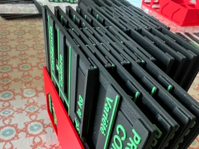Modular storage box, removable compartments
