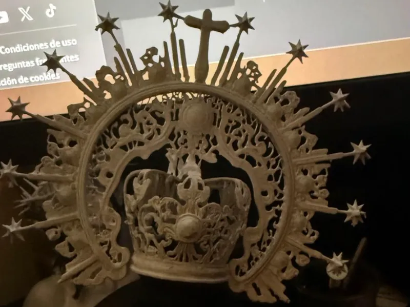 Corona para Virgen