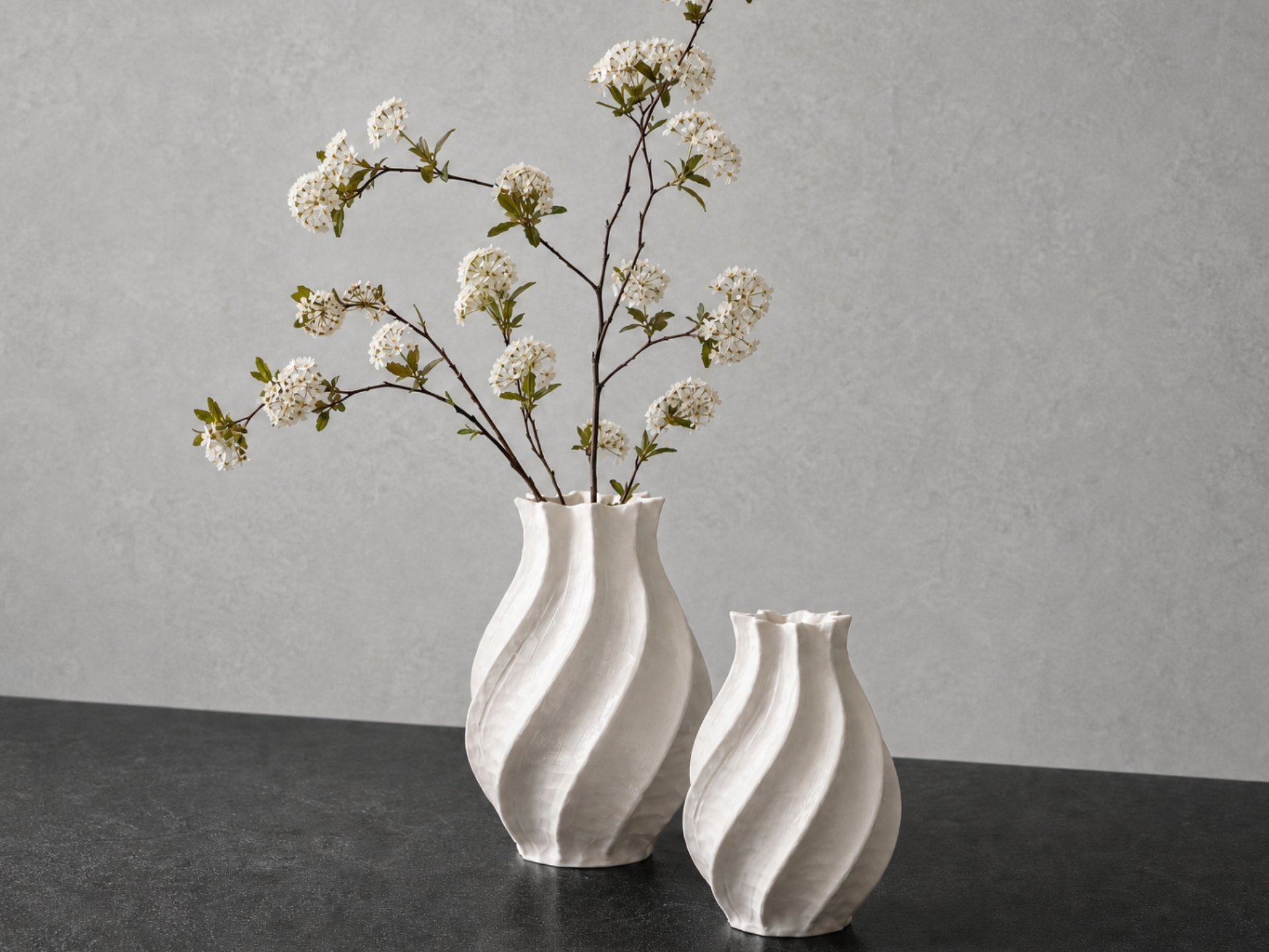 花瓣花瓶/ Spiral Petal Vase