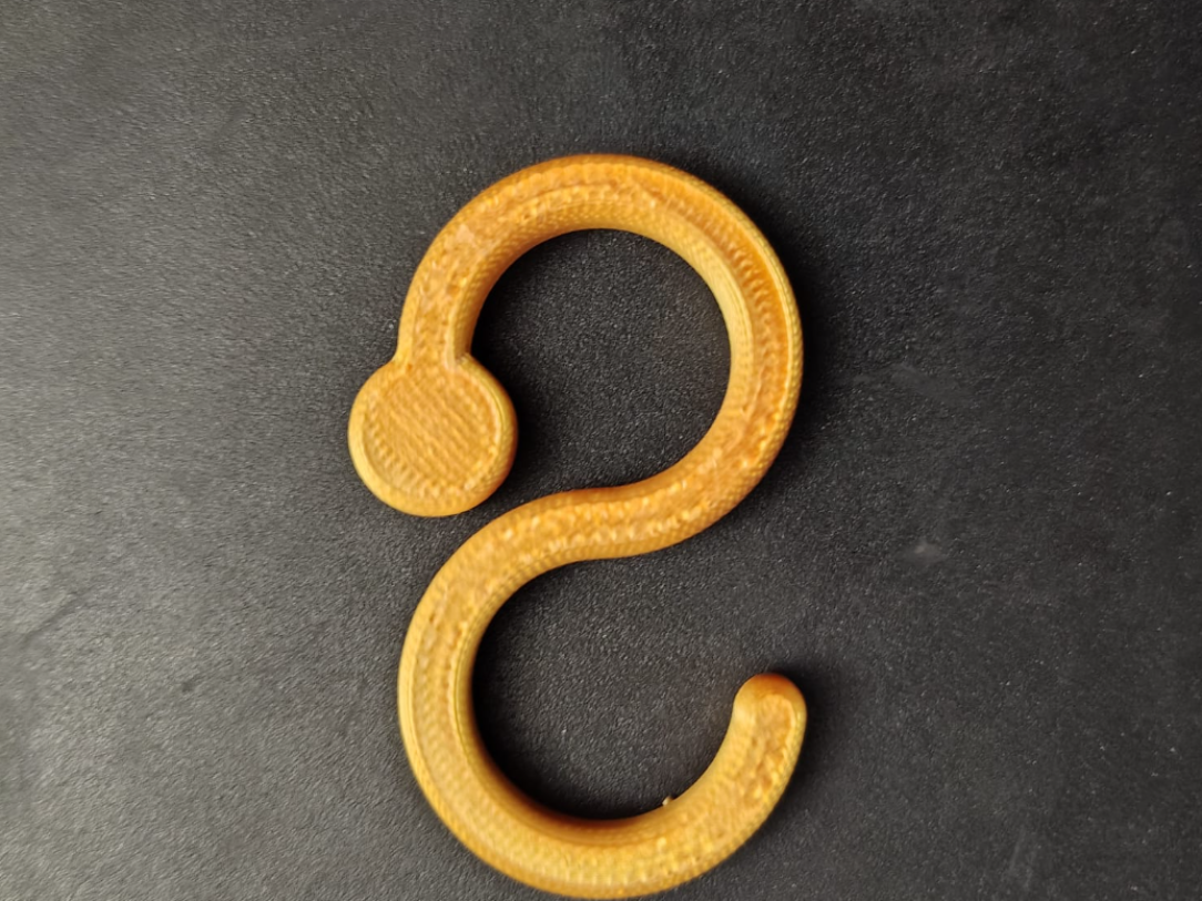Simple S hook - lock in place form factor