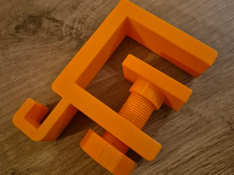 Kleiderhaken mit Schraubklemme