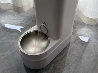 适配小佩mini圆碗的侧包围增高支架