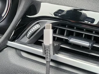 BMW X1 vent usb-c holder