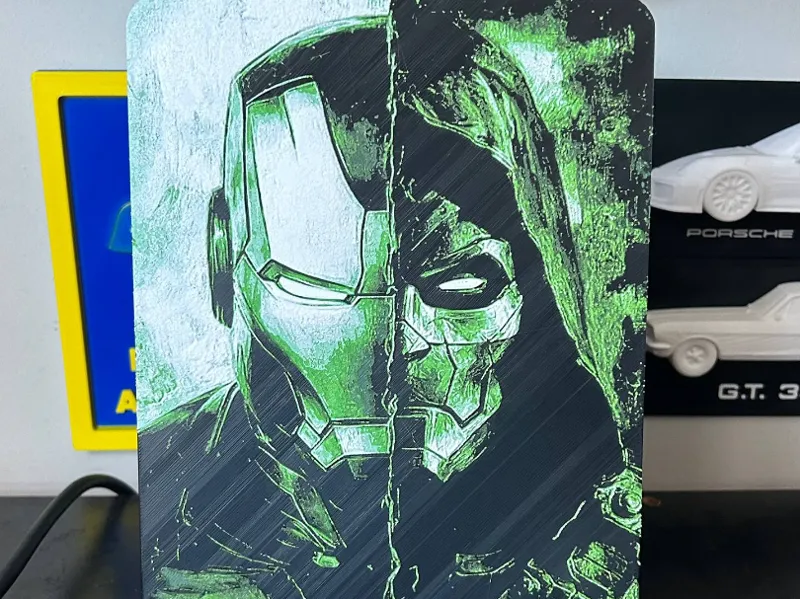 Iron Man vs. Doctor Doom Canvas Tablo