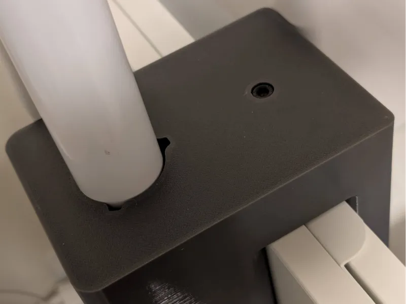 Ikea SUNDVIK - Reer heating lamp mount