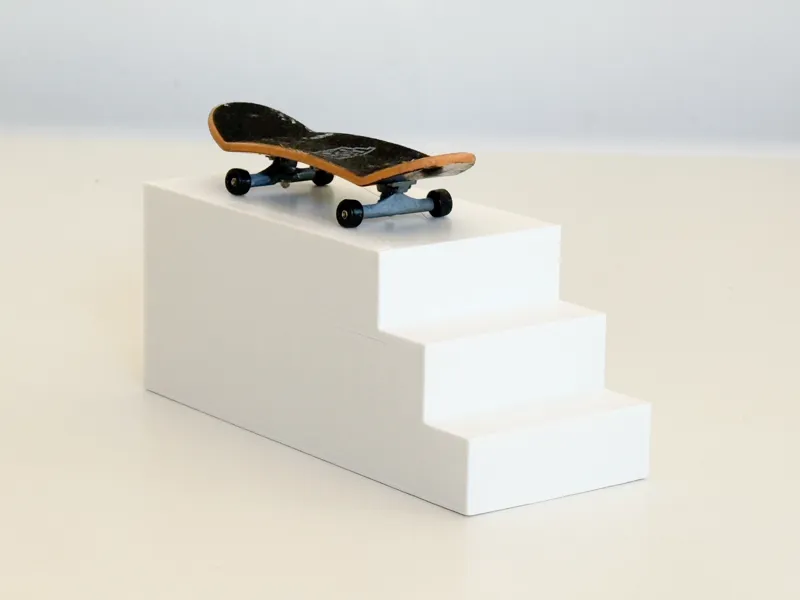 obstaculo de skate de dedo ( escada )