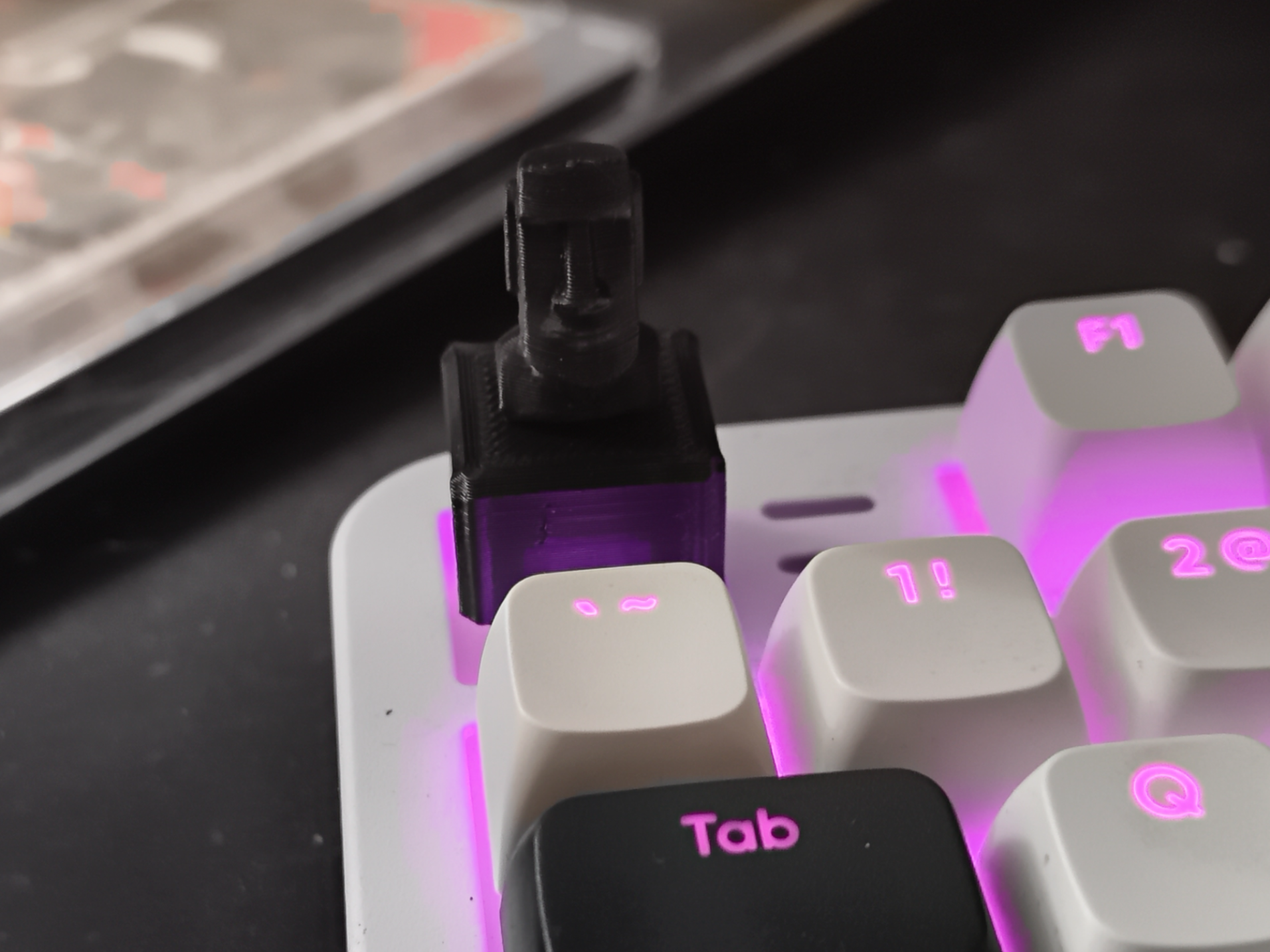Moai face key cap