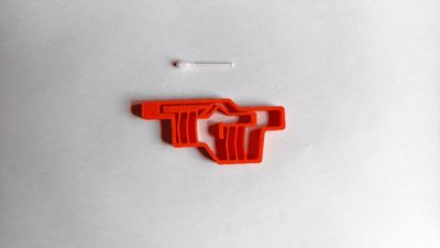 Half a cotton swab launcher