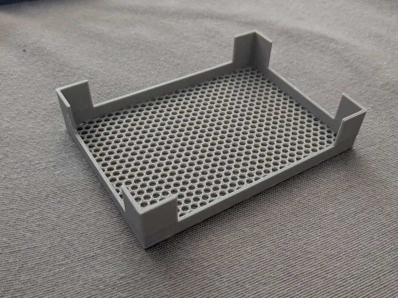 Minimalistic Card organizer