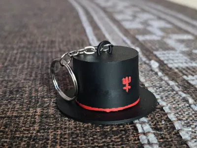 Tranca Ruas Top Hat Keychain