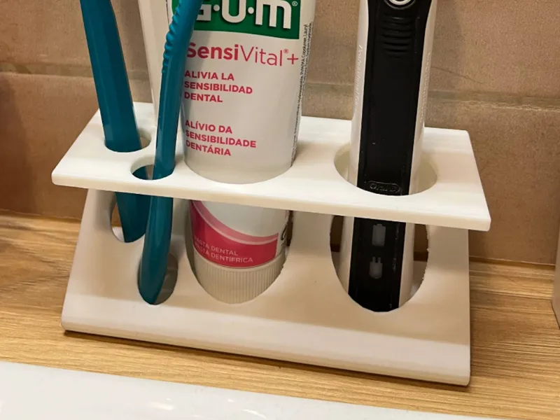 Toothbrush holder