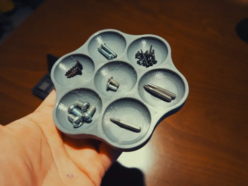 smooth hexagonal screw tray