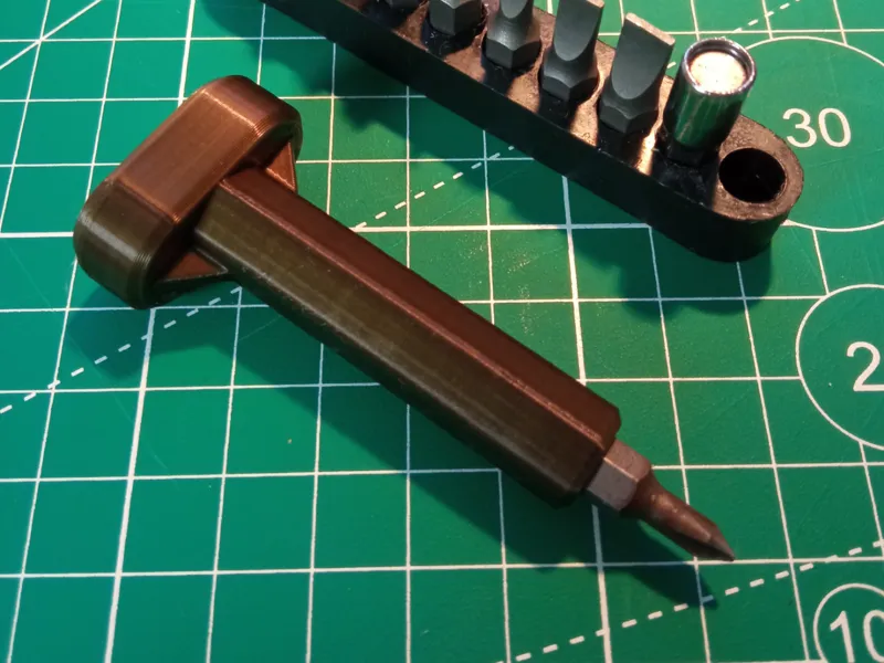 Screwdriver handle for bit accessories [STL, STEP]