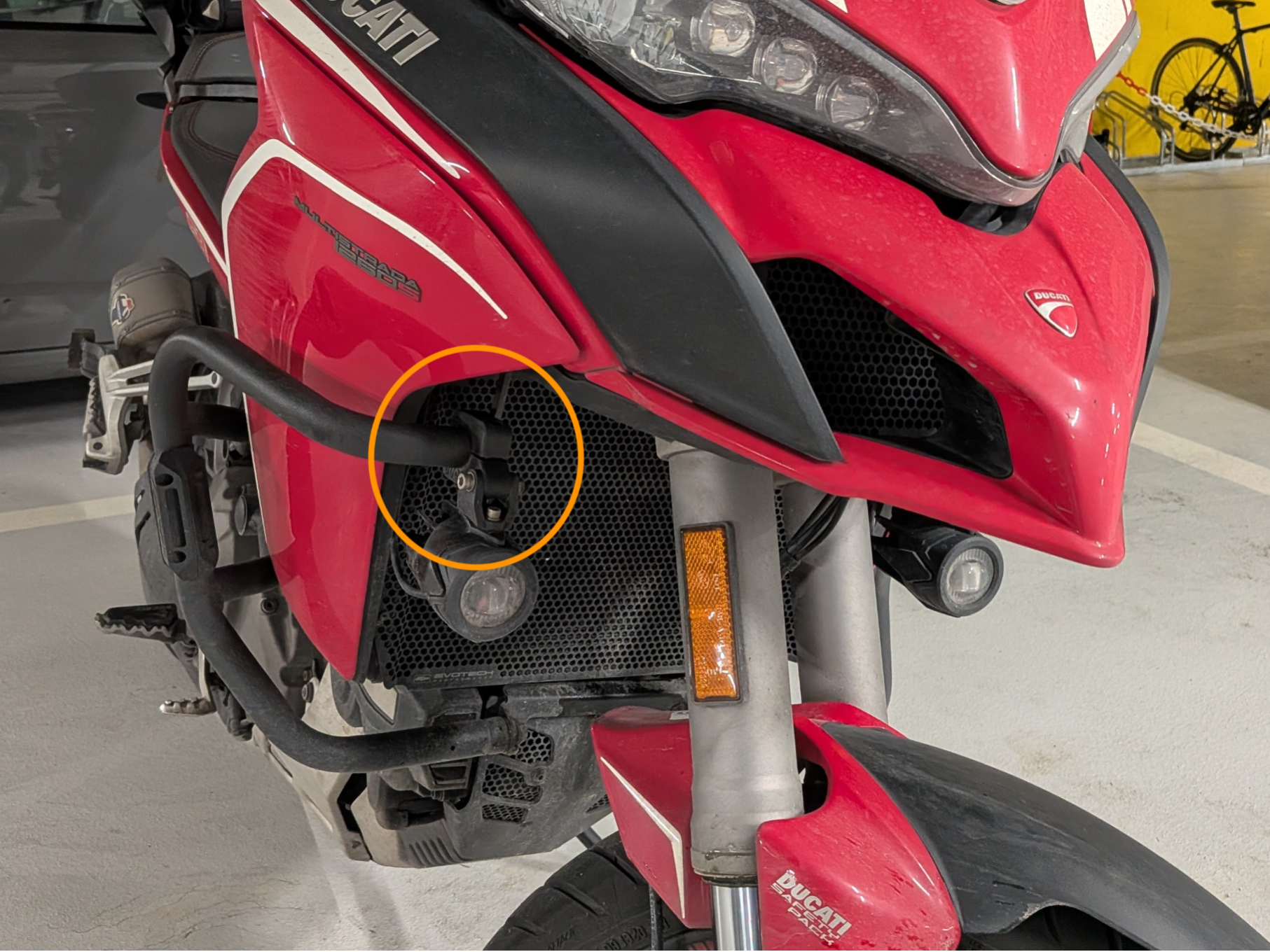 Universal Auxiliary Light Mount (25mm bar clamp)