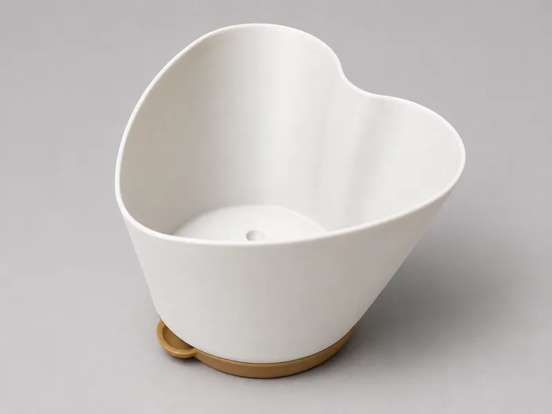 Heart Plant Pot with Saucer