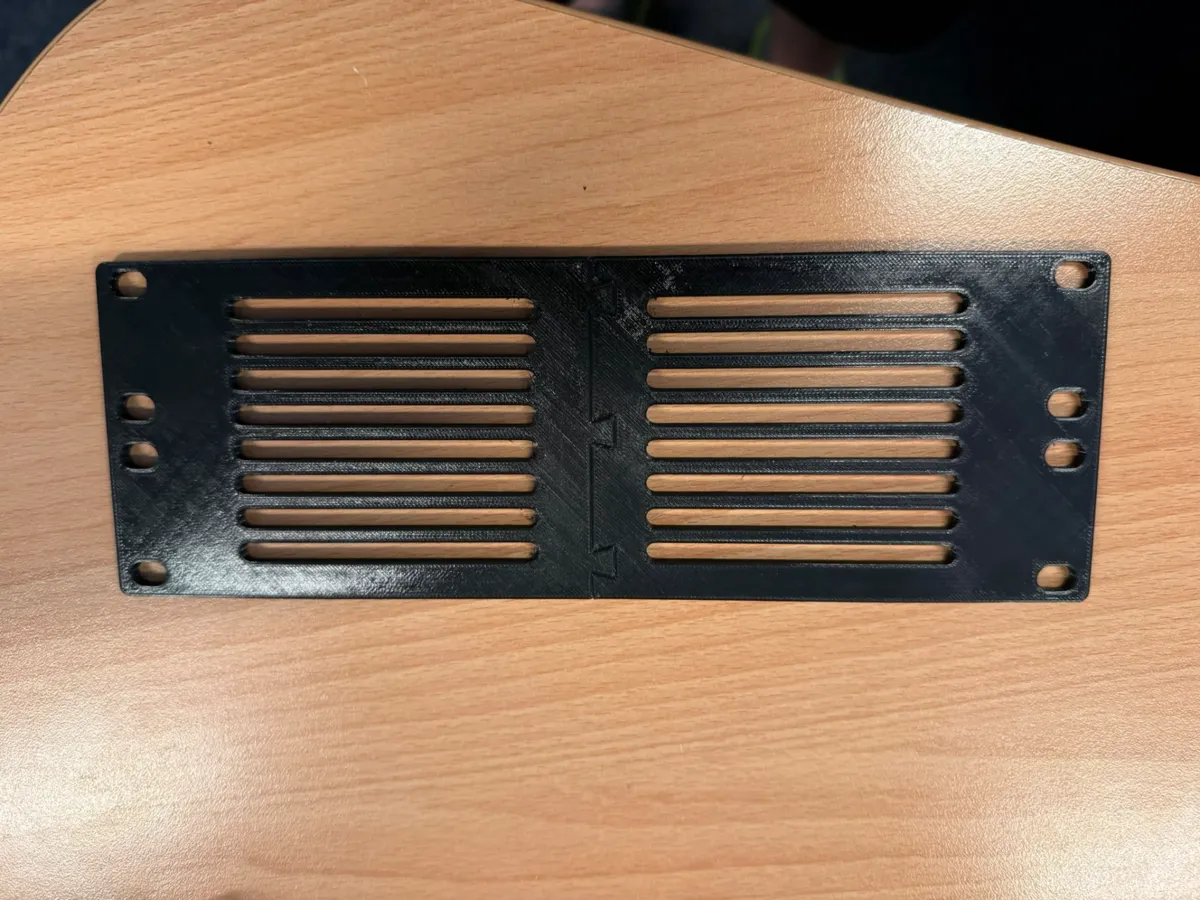 Painel de Preenchimento Ventilado 1U–3U para Mini Racks de 10