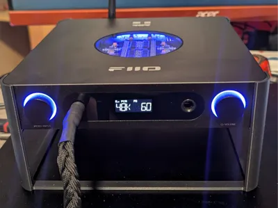 Fiio K13 R2R + Darkside Stand / Stack